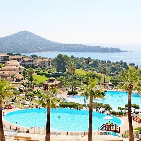 Cap Esterel C9 - Avec Terrasse Et Parking Privatif * Saint-Raphael (Var)
