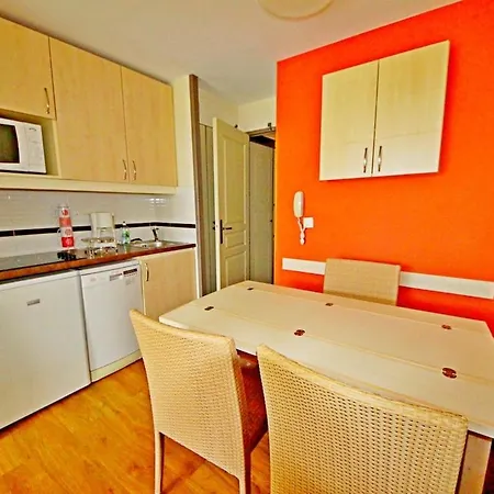 Cap Esterel C9 - Avec Terrasse Et Parking Privatif Apartment *